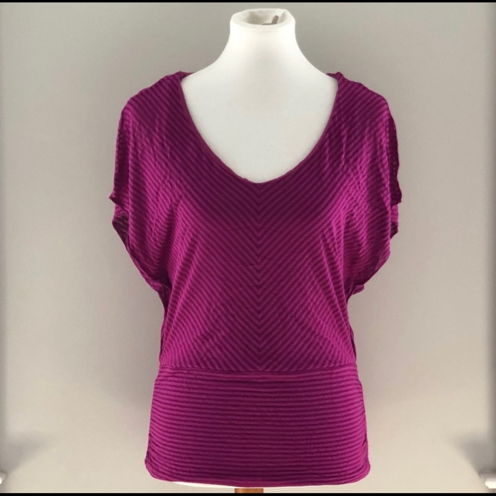 White House Black Market Magenta V-Neck Top